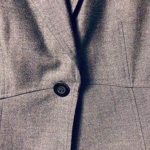 Tahari Size 10 Suit